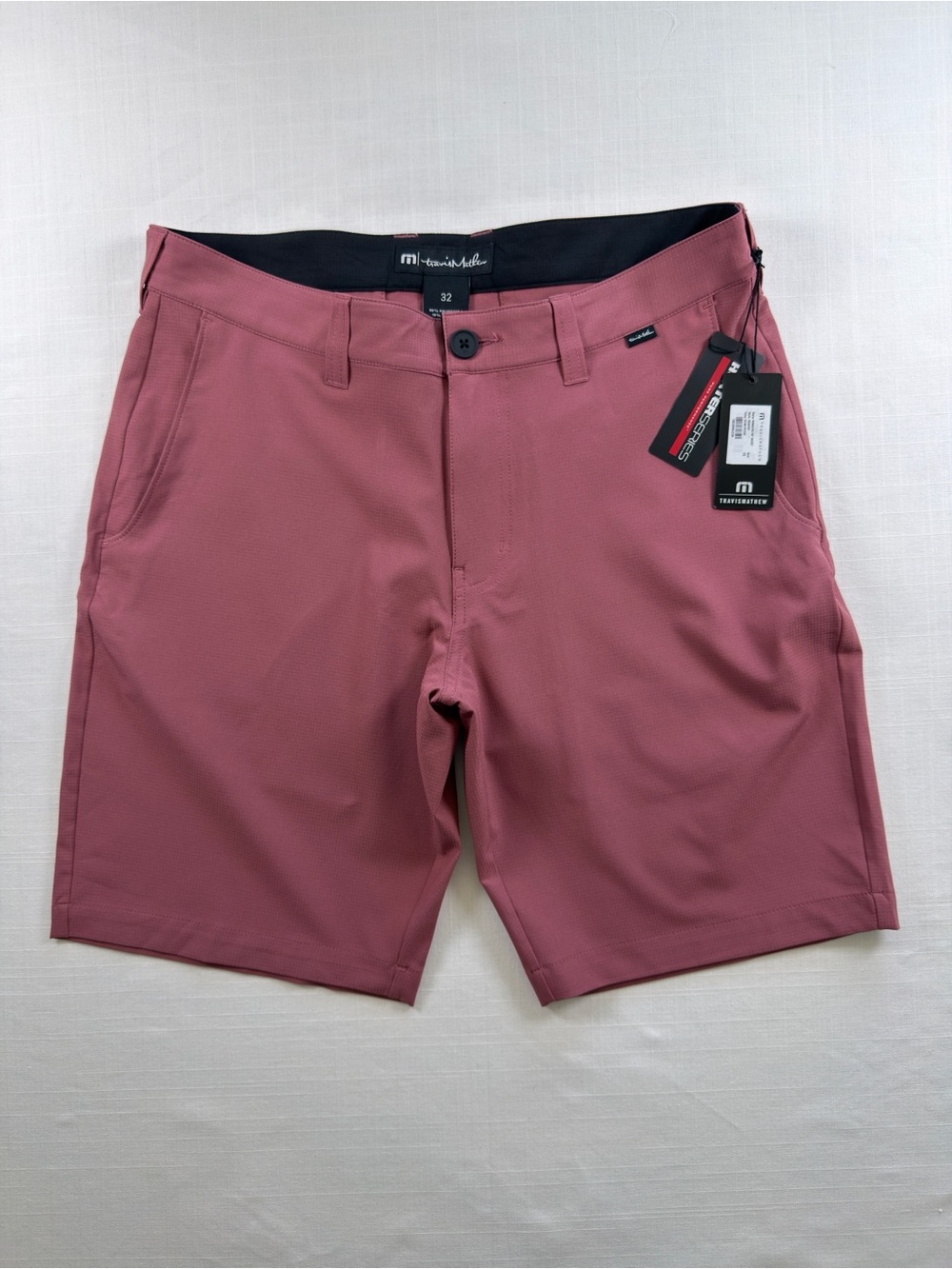 TravisMathew Wanderlust Shorts NWT Size 32 Roan Rouge Pink 9”